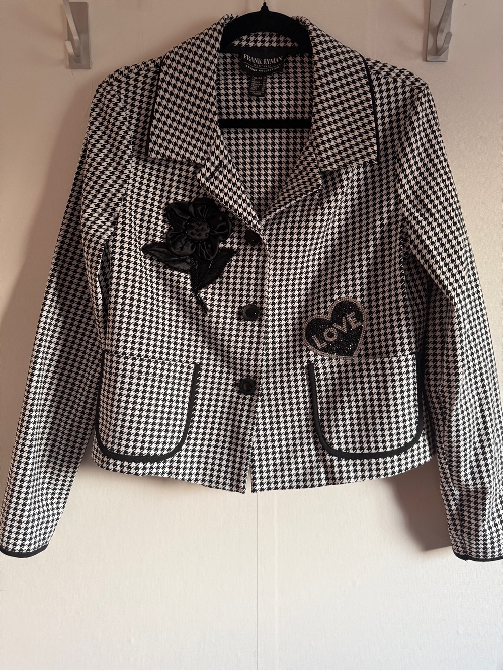 Frank Lyman Design Black and White Houndstooth Jacket with Heart Patch